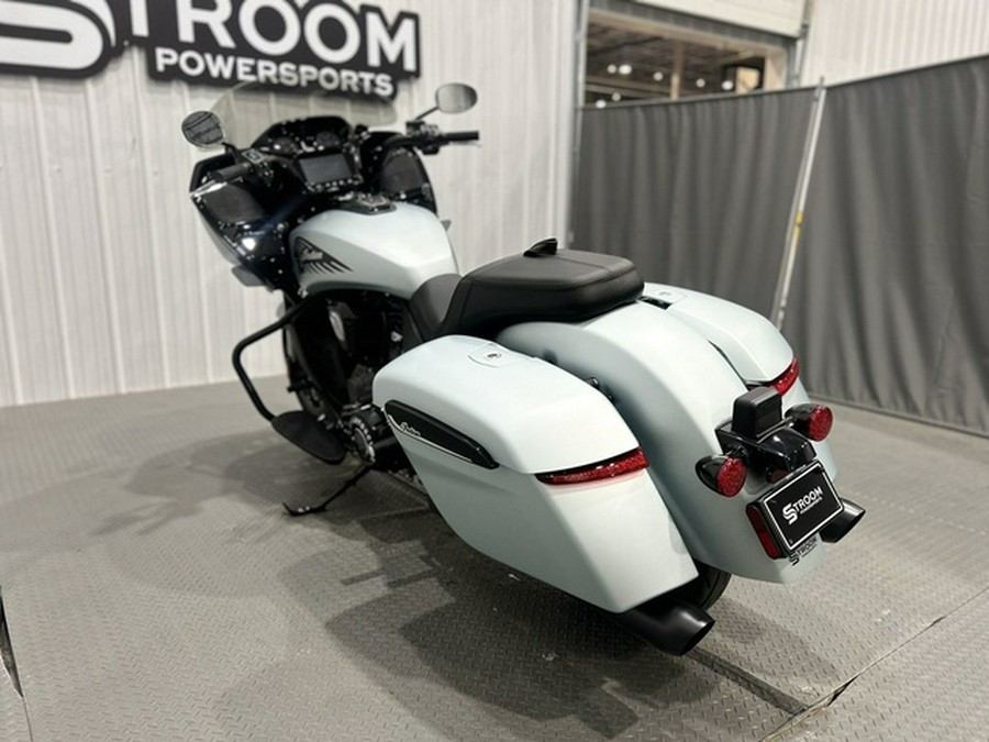 2025 Indian Challenger Dark Horse 112 Frost Silver Smoke