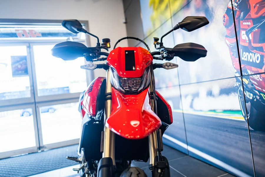 2025 Ducati HYPERMOTARD 698