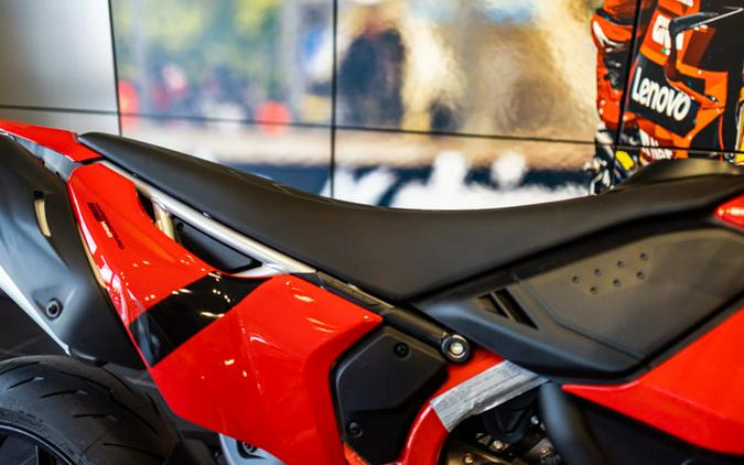 2025 Ducati HYPERMOTARD 698