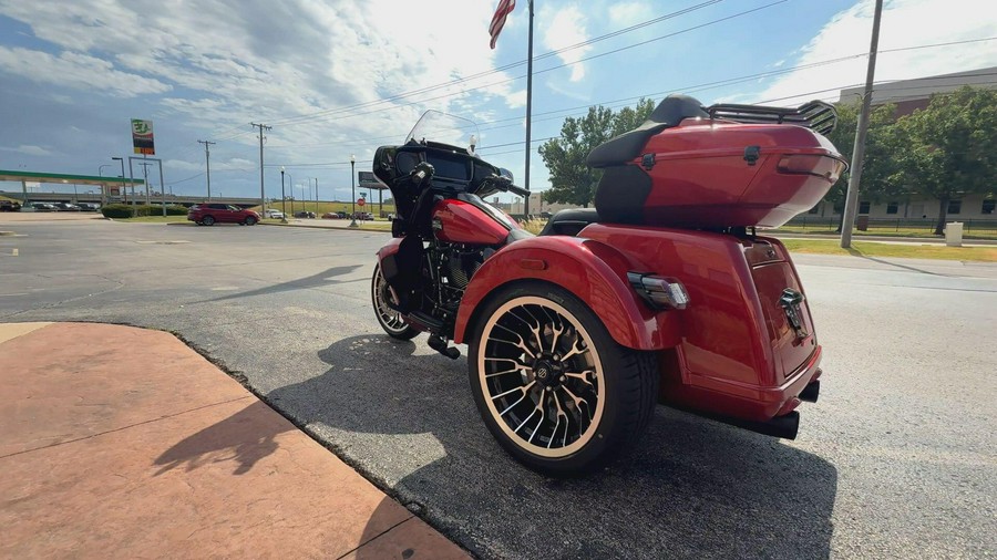 2026 Harley-Davidson® Street Glide 3 Limited Brilliant Red Black Trim