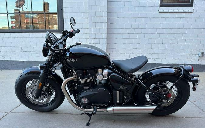 2024 Triumph Bonneville Bobber Jet Black