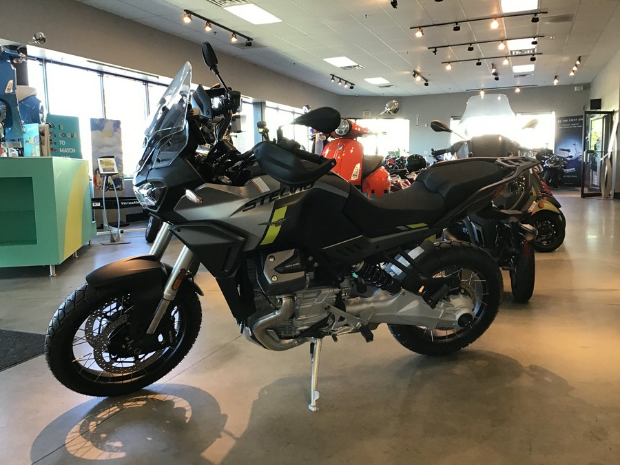 2024 Moto Guzzi Stelvio