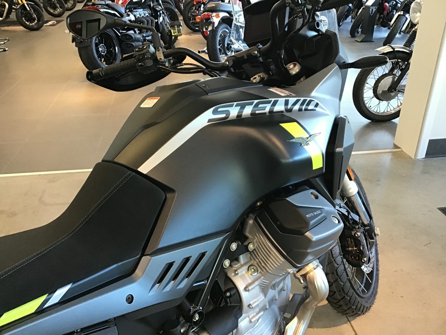 2024 Moto Guzzi Stelvio
