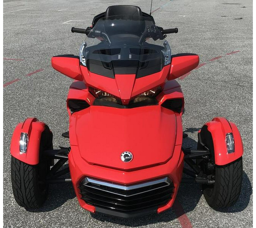 2022 Can-Am® Spyder F3 Limited Chrome Wheels