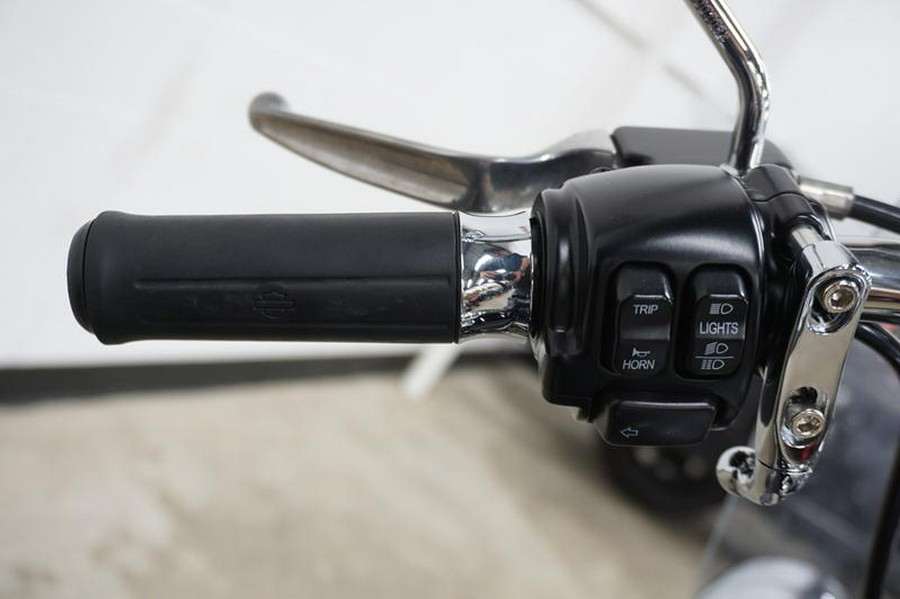 2015 Harley-Davidson® FLSTC - Heritage Softail® Classic