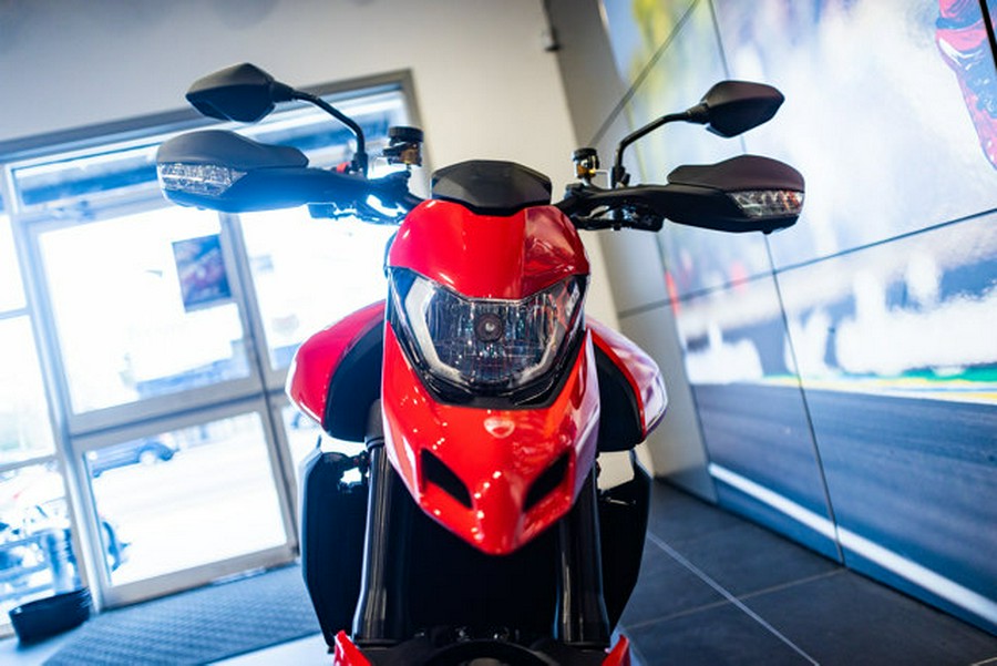 2025 Ducati HYPERMOTARD 950