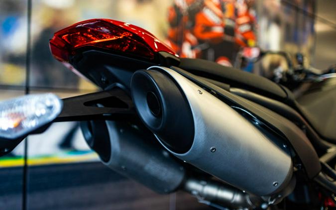 2025 Ducati HYPERMOTARD 950