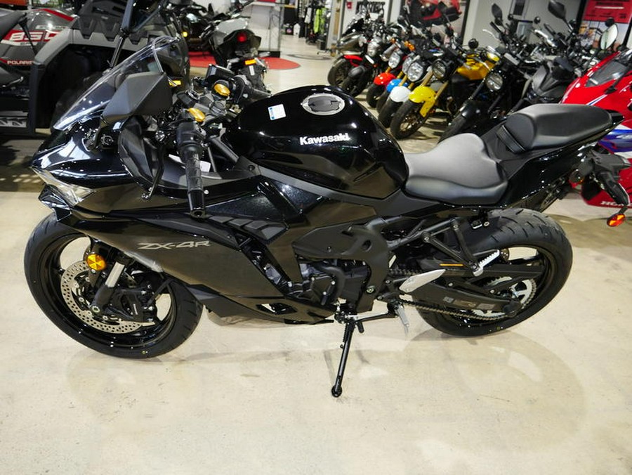 2025 Kawasaki NINJA® ZX™-4R ABS