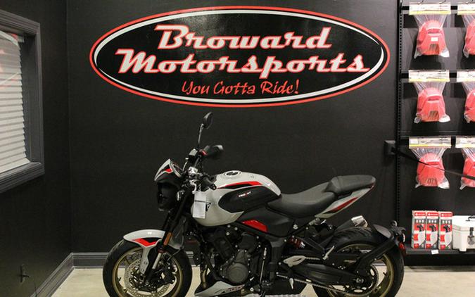 2026 Triumph Trident 800