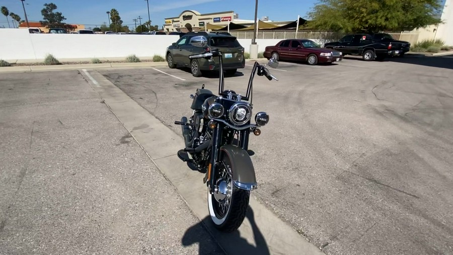 2018 Harley-Davidson® FLHCS - Softail® Heritage Classic 114