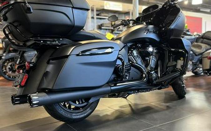 2023 Indian Motorcycle® Pursuit Dark Horse Black Smoke