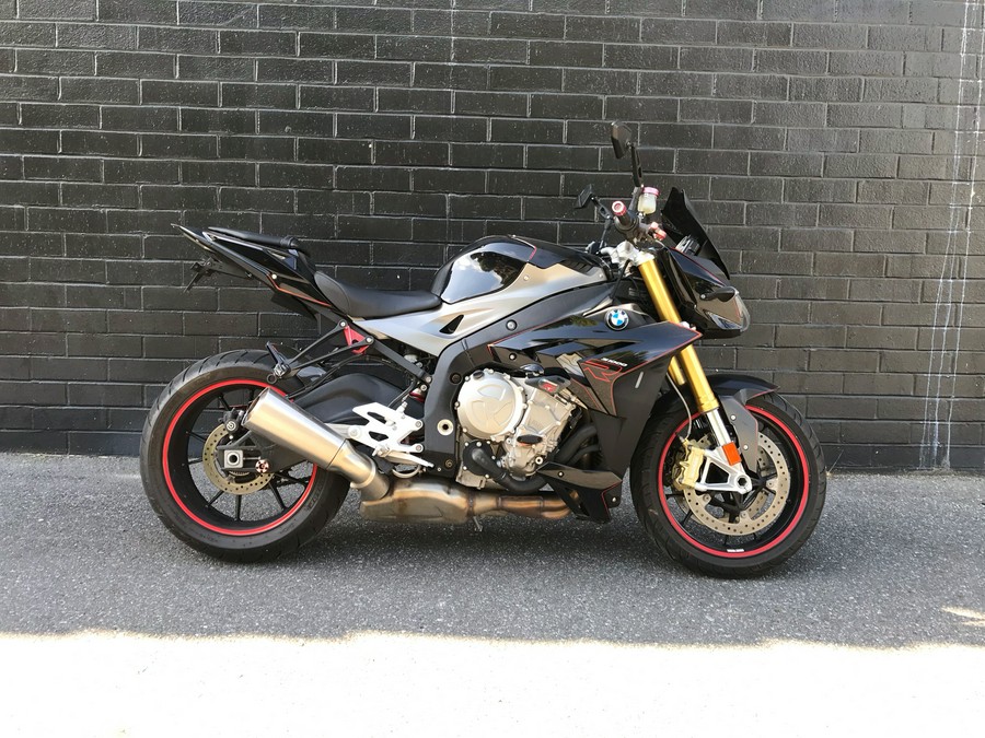 2016 BMW S 1000 R