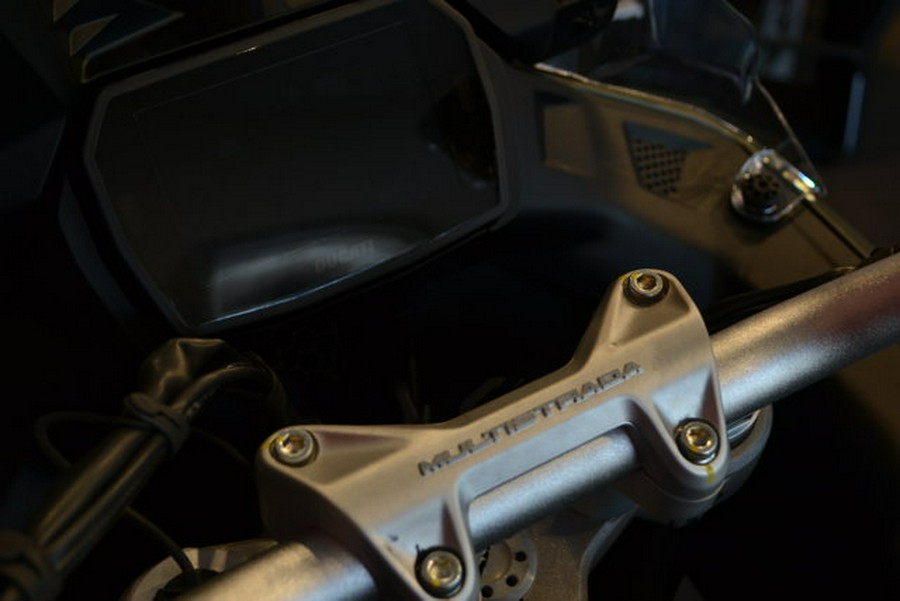 2025 Ducati MULTISTRADA V2S