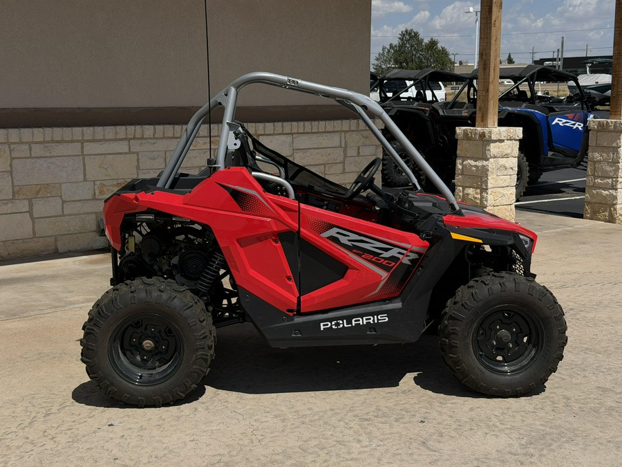 2026 POLARIS RZR 200 EFI INDY RED