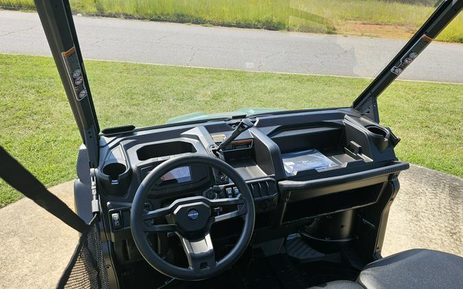 2027 Can-Am Defender DPS HD7