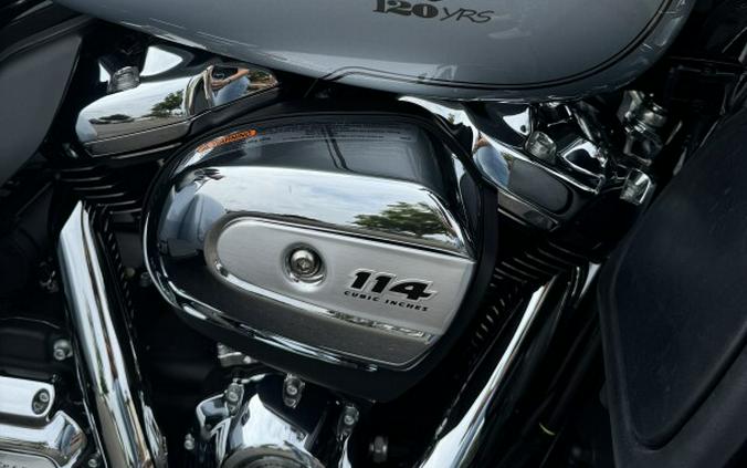 FLHTCUTG 2023 Tri Glide Ultra