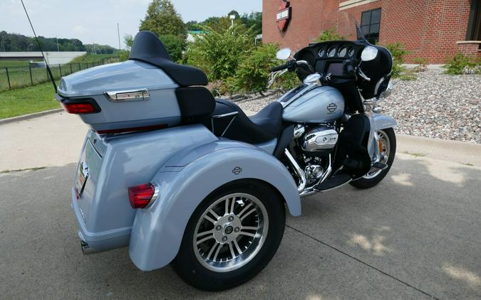 FLHTCUTG 2023 Tri Glide Ultra