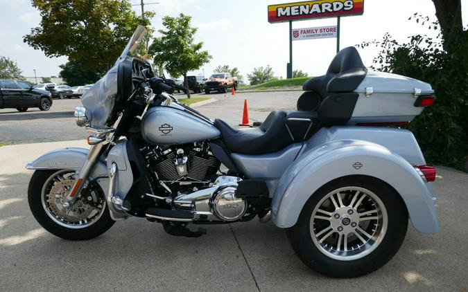 FLHTCUTG 2023 Tri Glide Ultra