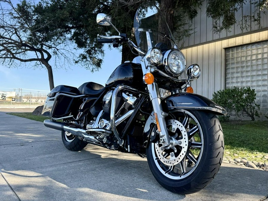 2017 Harley-Davidson® FLHP - Road King® Police