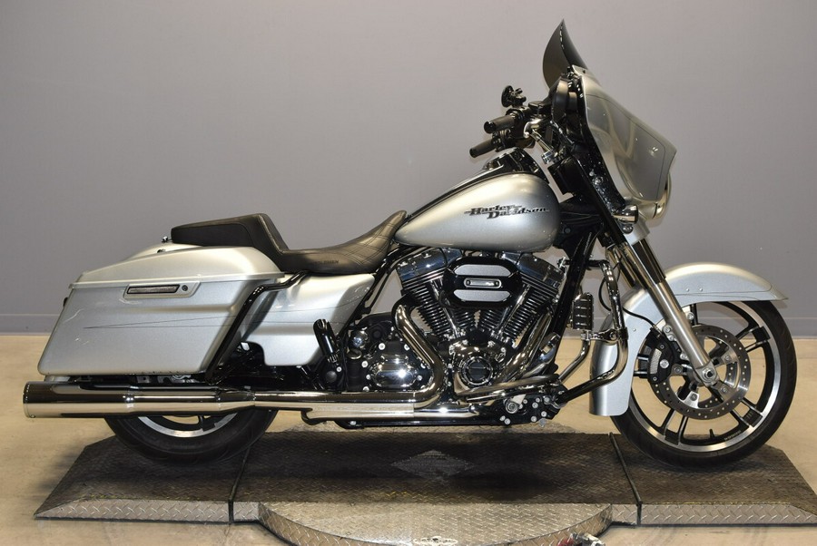 2015 Harley-Davidson Street Glide Special FLHXS