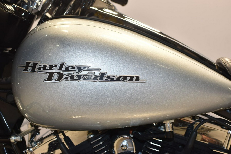 2015 Harley-Davidson Street Glide Special FLHXS