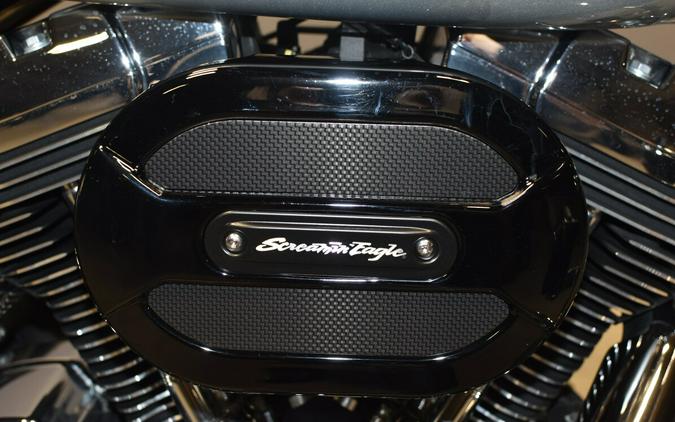 2015 Harley-Davidson Street Glide Special FLHXS