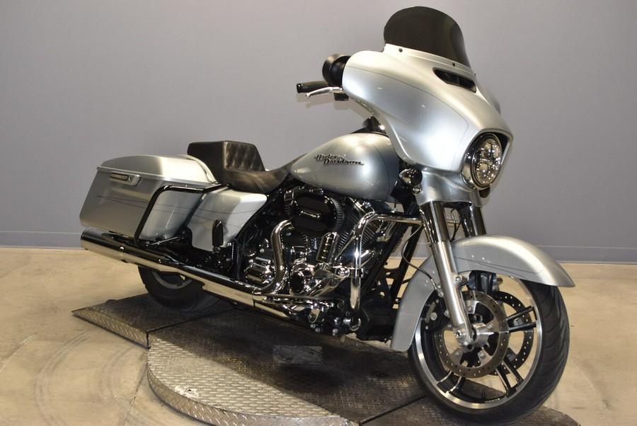 2015 Harley-Davidson Street Glide Special FLHXS