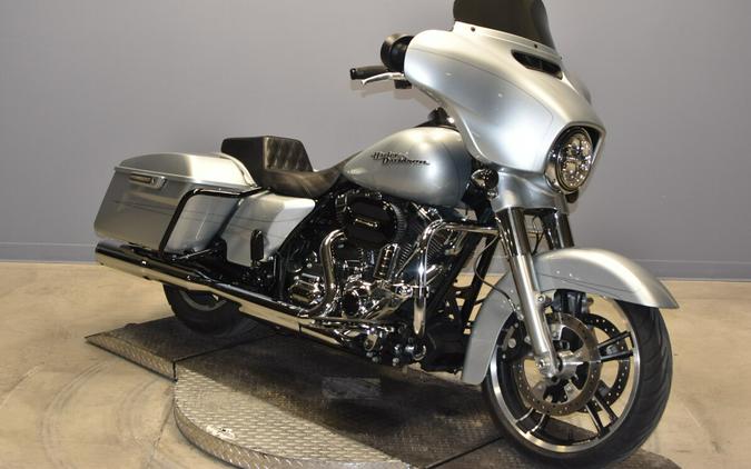 2015 Harley-Davidson Street Glide Special FLHXS