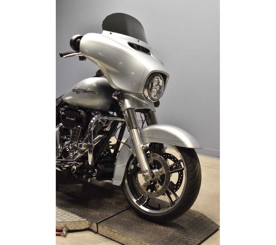 2015 Harley-Davidson Street Glide Special FLHXS