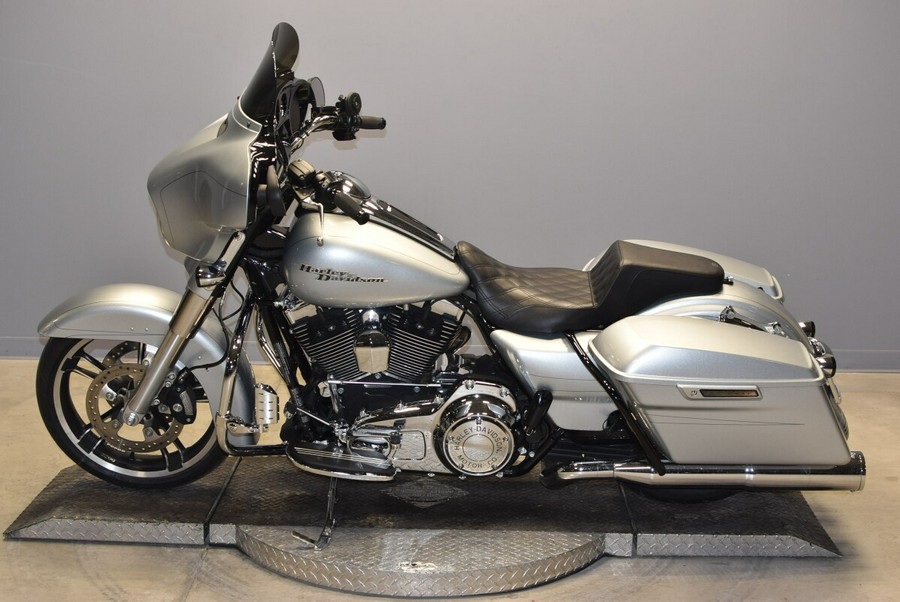 2015 Harley-Davidson Street Glide Special FLHXS
