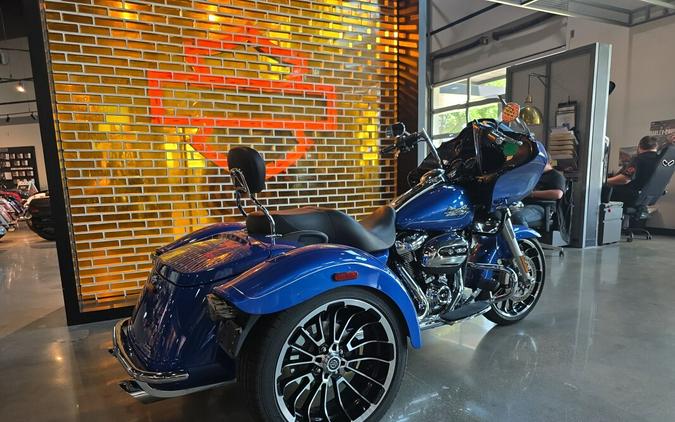 FLTRT 2025 Road Glide® 3
