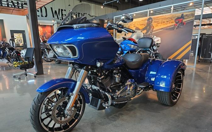 FLTRT 2025 Road Glide® 3
