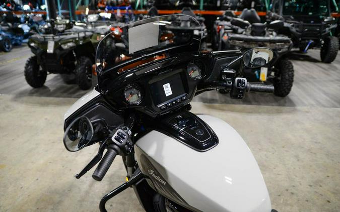 2026 Indian Motorcycle Chieftain® PowerPlus Dark Horse with 112 and PowerBand Audio Package