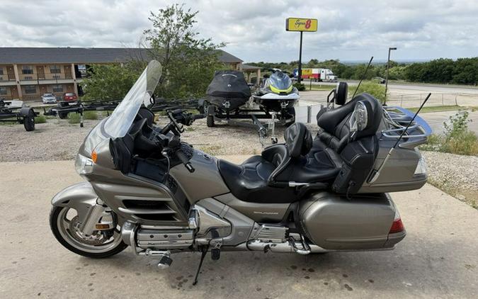 2008 Honda Gold Wing Audio / Comfort / Navi