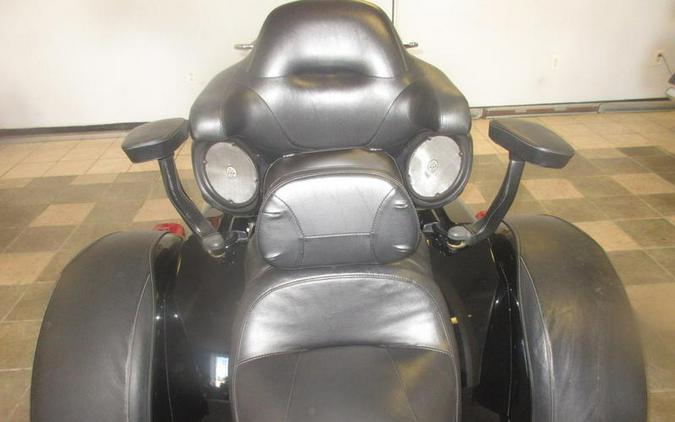 2022 Harley-Davidson® FLHTCUTG - Tri Glide® Ultra