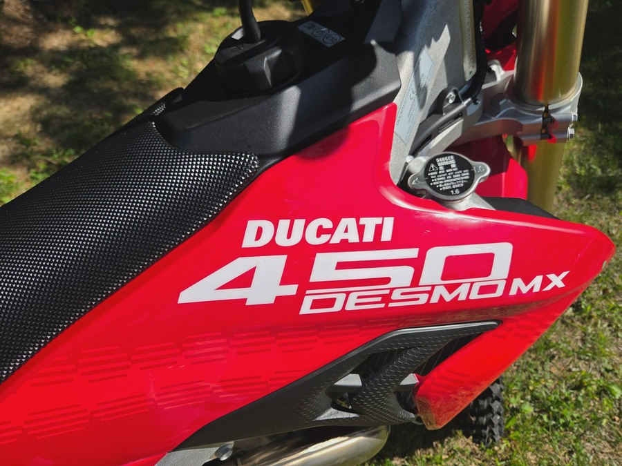 2026 DUCATI DESMO450 MX