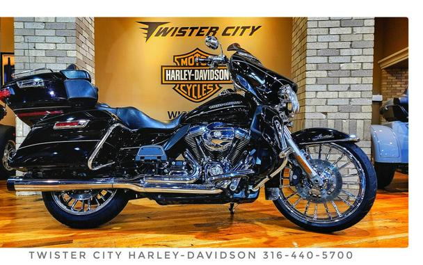 USED 2015 Harley-Davidson Ultra Limited Vivid Black, FLHTK