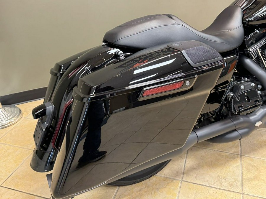 2015 Harley-Davidson Street Glide® CVO™ Street Glide®