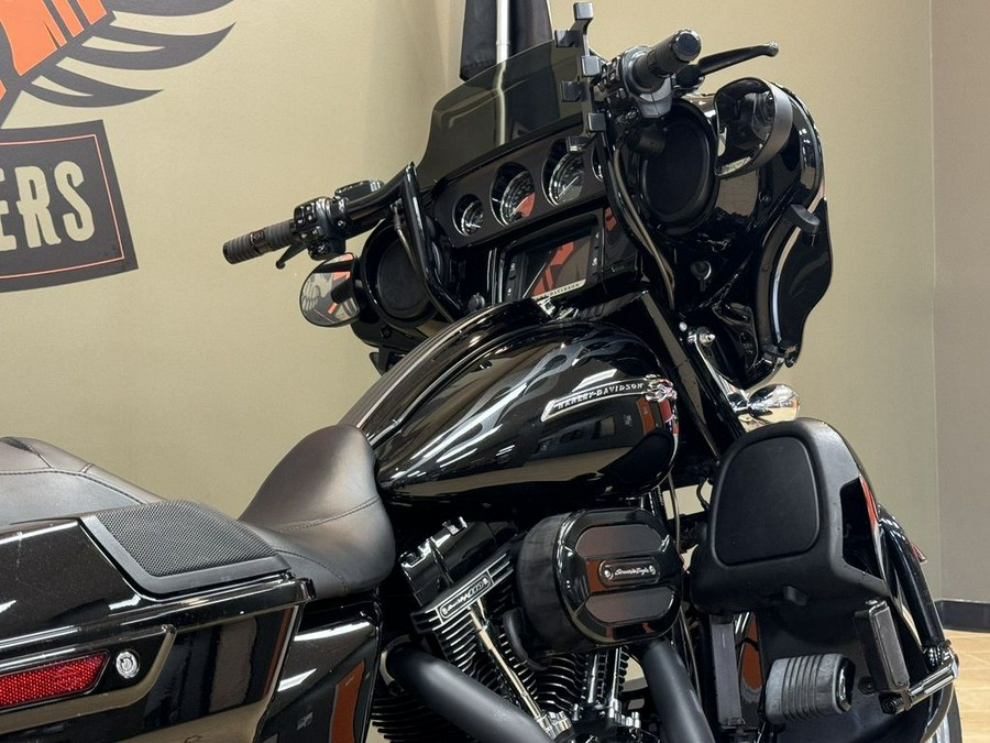 2015 Harley-Davidson Street Glide® CVO™ Street Glide®