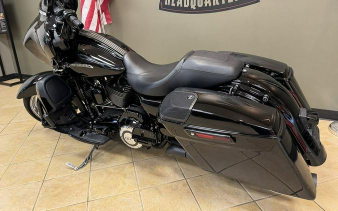 2015 Harley-Davidson Street Glide® CVOT Street Glide®