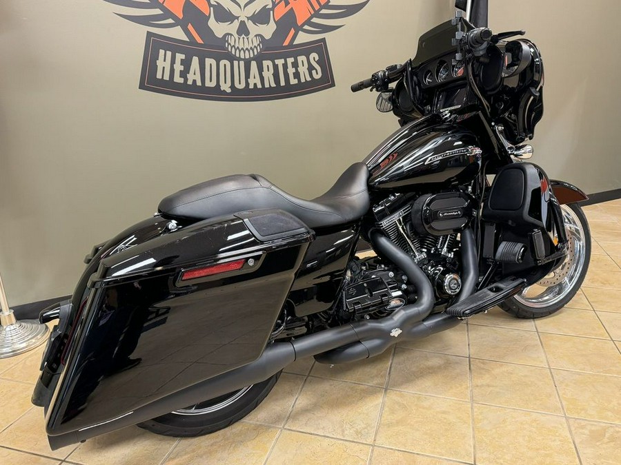 2015 Harley-Davidson Street Glide® CVO™ Street Glide®