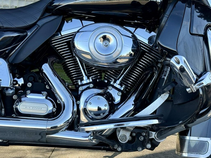 2011 Harley-Davidson® FLHTK - Electra Glide® Ultra Limited