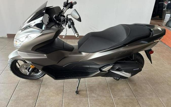 2023 Honda® PCX