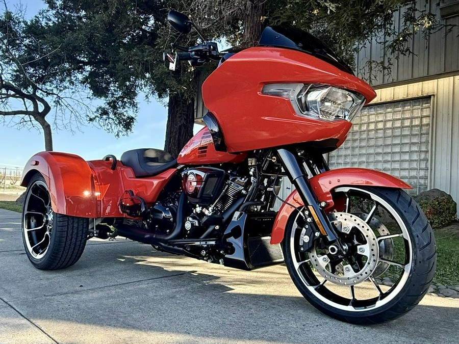 2026 Harley-Davidson® FLTRT - Road Glide® 3