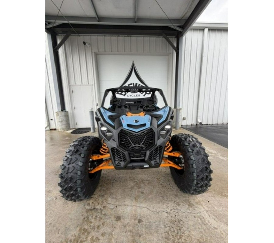 2026 Can-Am® Maverick X3 DS Turbo RR Scandi Blue & Orange Crush