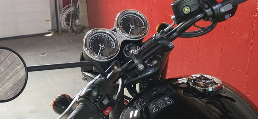 2026 Triumph Bonneville T120 Black Jet Black