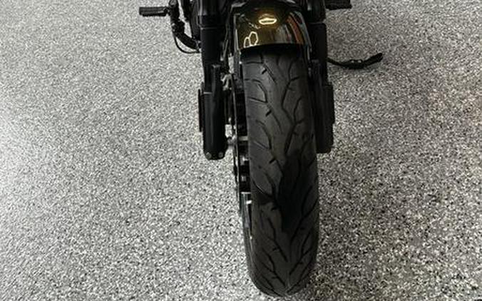2024 Indian Motorcycle® Sport Chief Icon Smoky Quartz Metallic Pearl