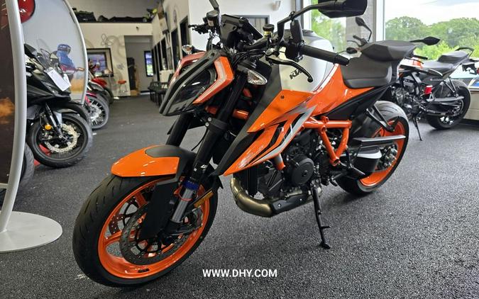 2023 KTM 1290 Super Duke R Evo