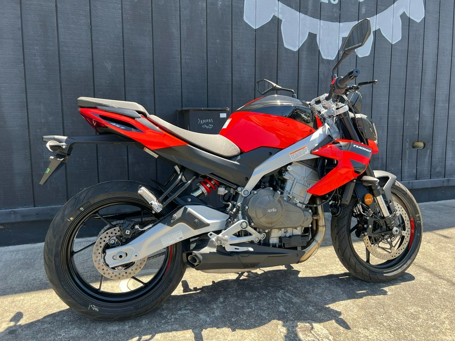 2026 Aprilia Tuono 457