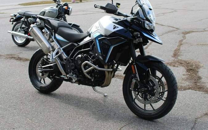 2026 TRIUMPH TIGER 900 ALPINE EDITION